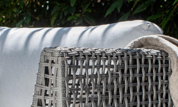 Genval Corner Chair