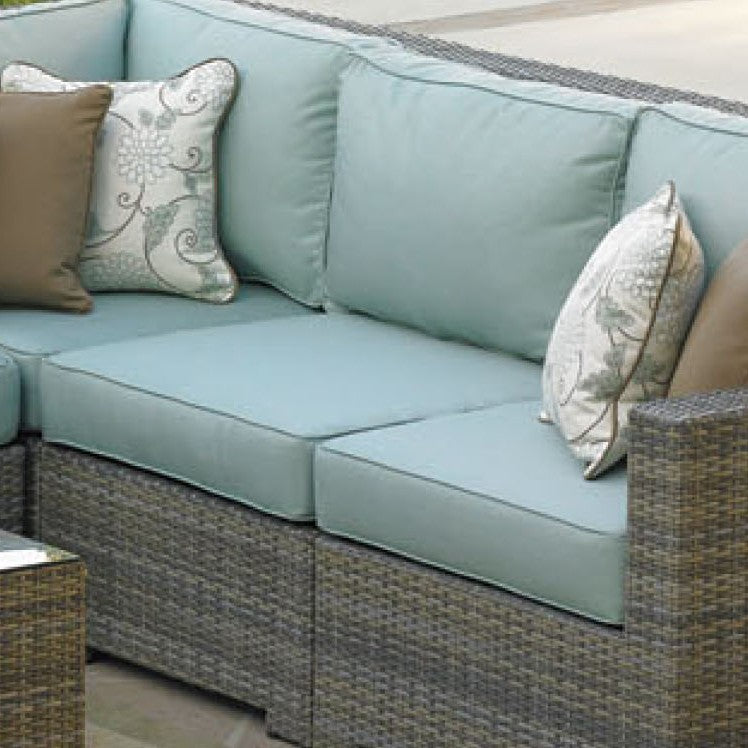 Malibu Wicker Middle Sectional Chair - Canvas Spa