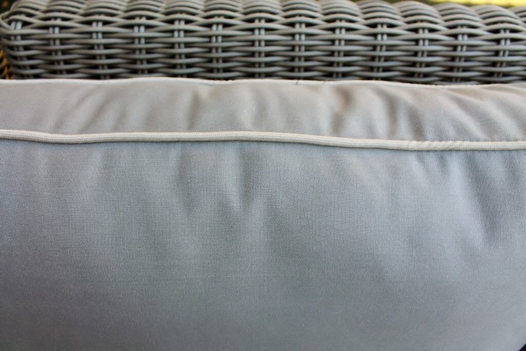 Canvas Taupe w/ Spectrum Sand Welt Close-Up